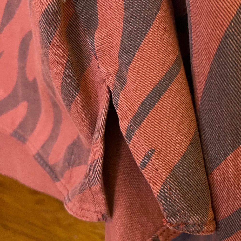 LEA & Viola Denim Jacket - Picture 7 of 8